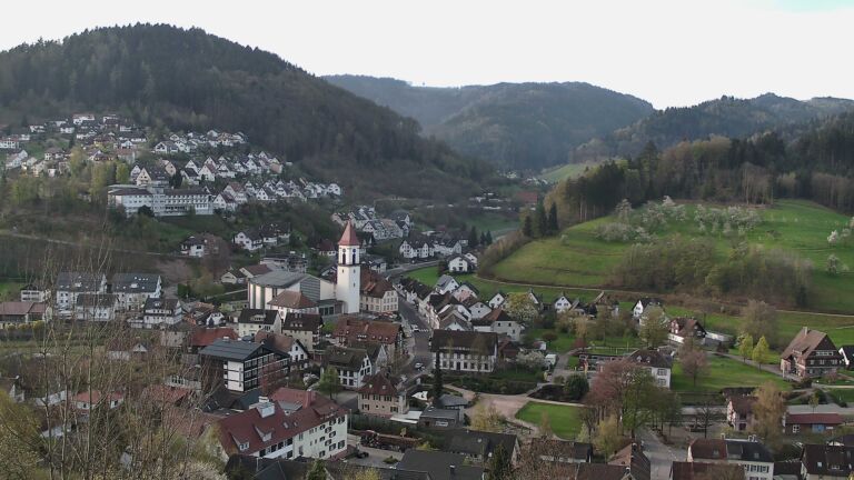 Dieses Bild zeigt eine Webcam-Aufnahme von Ottenhöfen, aufgenommen am Samstag, den 11.04.2026 um 08:10 Uhr