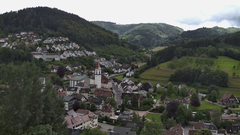 Dieses Bild zeigt eine Webcam-Aufnahme von Ottenhöfen, aufgenommen am Donnerstag, den 11.06.2026 um 12:40 Uhr