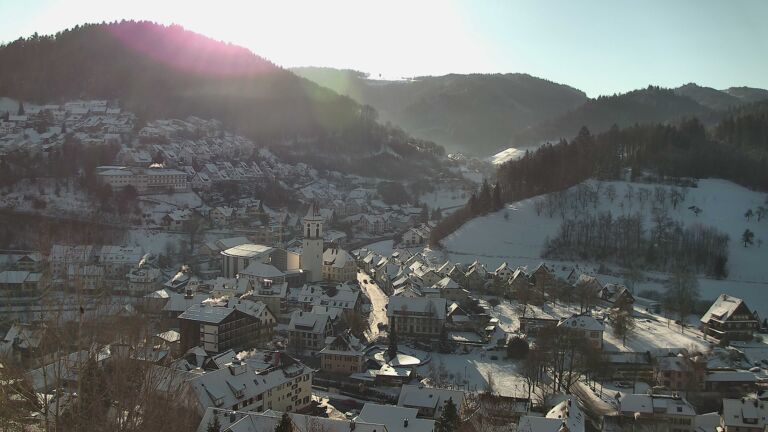 Dieses Bild zeigt eine Webcam-Aufnahme von Ottenhöfen, aufgenommen am Montag, den 05.01.2026 um 10:40 Uhr