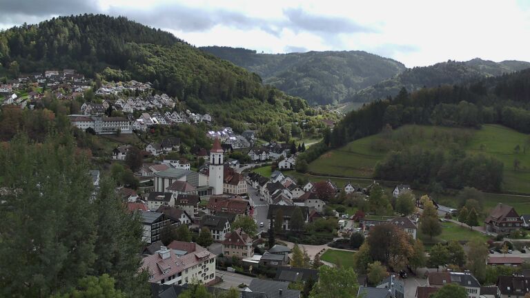 Dieses Bild zeigt eine Webcam-Aufnahme von Ottenhöfen, aufgenommen am Donnerstag, den 22.10.2026 um 14:00 Uhr