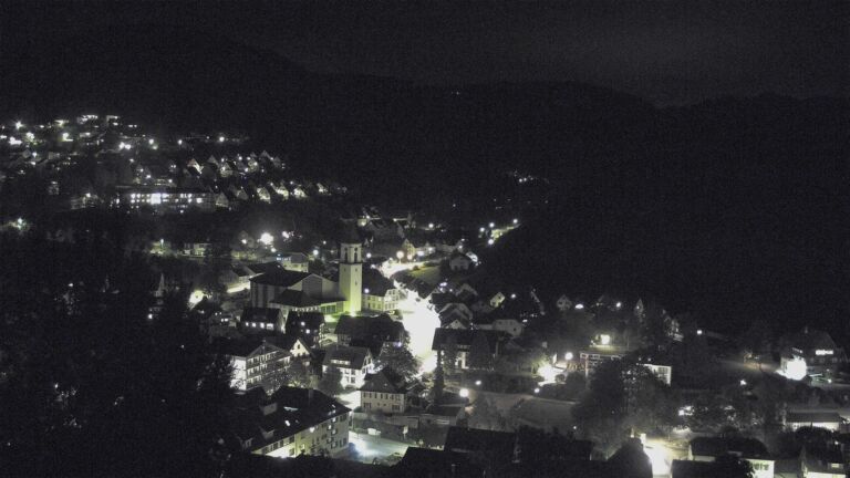 Dieses Bild zeigt eine Webcam-Aufnahme von Ottenhöfen, aufgenommen am Sonntag, den 11.10.2026 um 20:20 Uhr