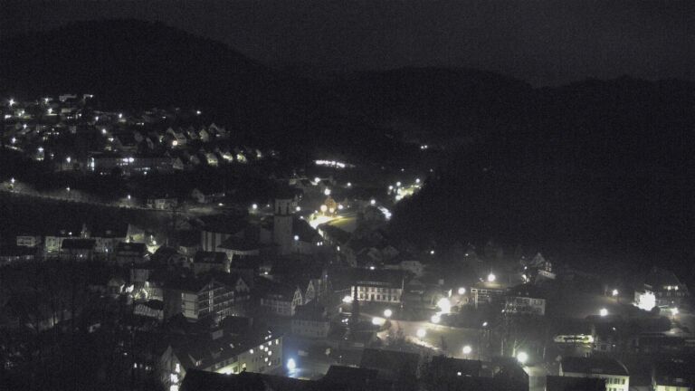 Dieses Bild zeigt eine Webcam-Aufnahme von Ottenhöfen, aufgenommen am Dienstag, den 27.01.2026 um 23:30 Uhr