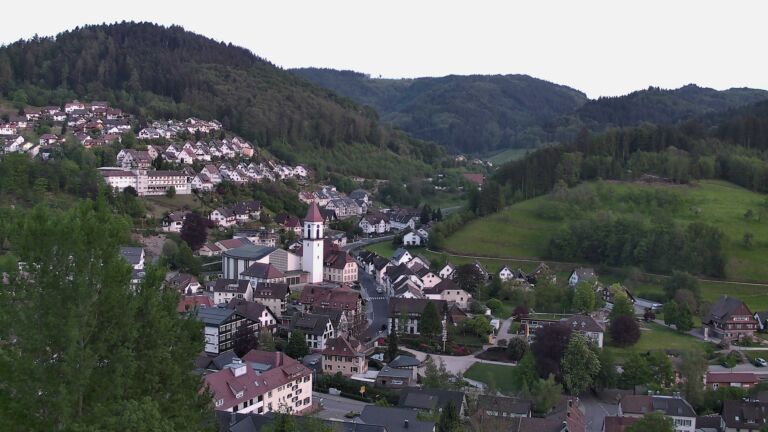 Dieses Bild zeigt eine Webcam-Aufnahme von Ottenhöfen, aufgenommen am Samstag, den 02.05.2026 um 20:30 Uhr
