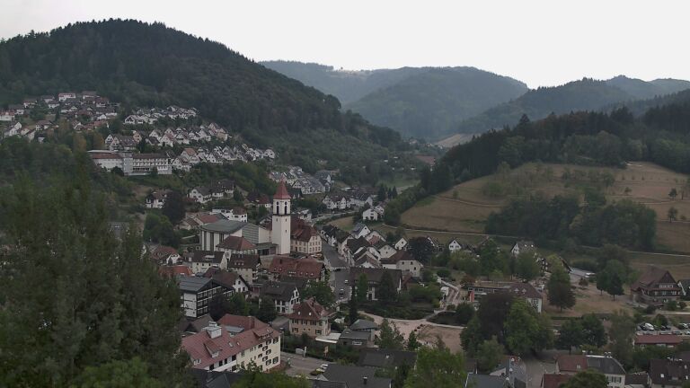 Dieses Bild zeigt eine Webcam-Aufnahme von Ottenhöfen, aufgenommen am Sonntag, den 16.08.2026 um 15:10 Uhr