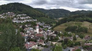 Dieses Bild zeigt eine Webcam-Aufnahme von Ottenhöfen, aufgenommen am Montag, den 31.08.2026 um 11:30 Uhr