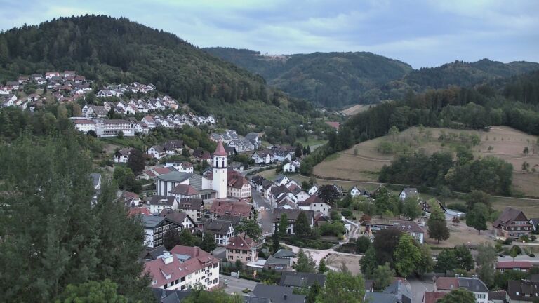 Dieses Bild zeigt eine Webcam-Aufnahme von Ottenhöfen, aufgenommen am Samstag, den 15.08.2026 um 20:50 Uhr