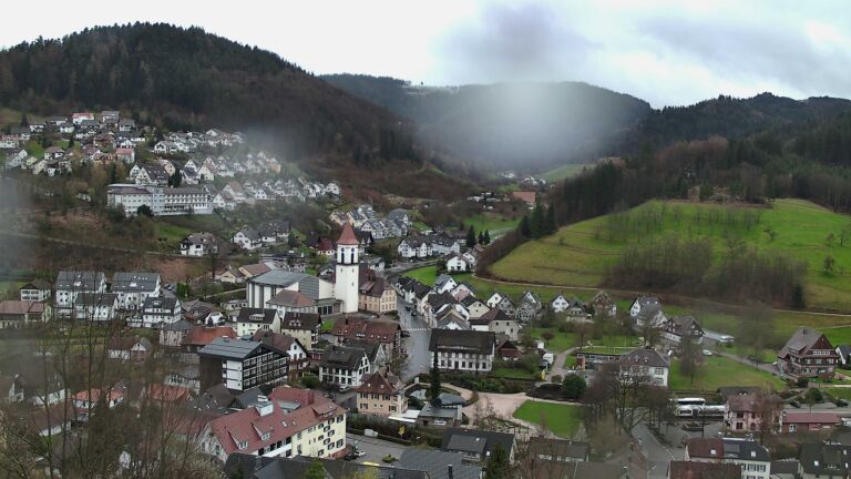 Dieses Bild zeigt eine Webcam-Aufnahme von Ottenhöfen, aufgenommen am Mittwoch, den 25.03.2026 um 15:30 Uhr