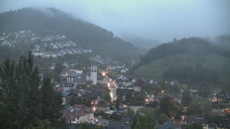 Dieses Bild zeigt eine Webcam-Aufnahme von Ottenhöfen, aufgenommen am Mittwoch, den 21.10.2026 um 07:40 Uhr