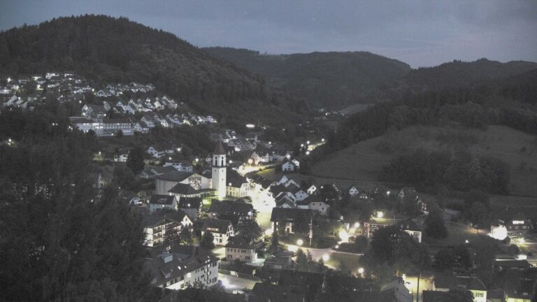 Dieses Bild zeigt eine Webcam-Aufnahme von Ottenhöfen, aufgenommen am Freitag, den 26.06.2026 um 22:30 Uhr