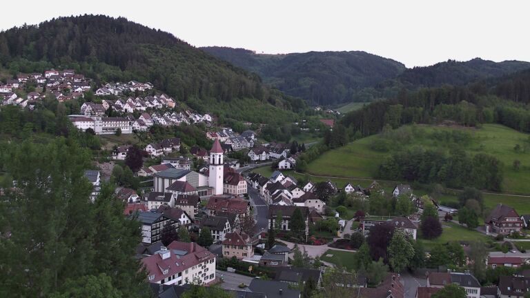 Dieses Bild zeigt eine Webcam-Aufnahme von Ottenhöfen, aufgenommen am Freitag, den 08.05.2026 um 20:50 Uhr