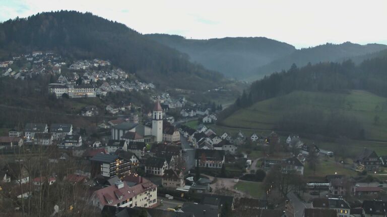 Dieses Bild zeigt eine Webcam-Aufnahme von Ottenhöfen, aufgenommen am Samstag, den 20.12.2025 um 16:50 Uhr