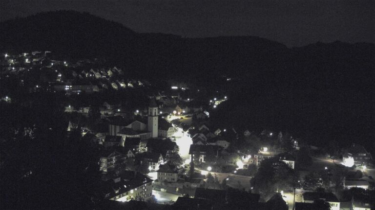 Dieses Bild zeigt eine Webcam-Aufnahme von Ottenhöfen, aufgenommen am Mittwoch, den 05.08.2026 um 01:00 Uhr