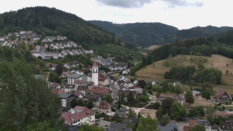 Dieses Bild zeigt eine Webcam-Aufnahme von Ottenhöfen, aufgenommen am Dienstag, den 18.08.2026 um 08:40 Uhr