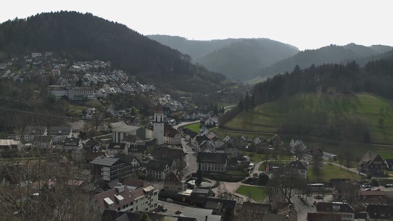 Dieses Bild zeigt eine Webcam-Aufnahme von Ottenhöfen, aufgenommen am Dienstag, den 10.03.2026 um 12:10 Uhr