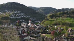 Dieses Bild zeigt eine Webcam-Aufnahme von Ottenhöfen, aufgenommen am Samstag, den 18.04.2026 um 08:50 Uhr