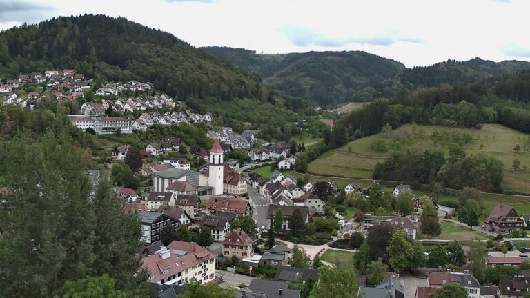 Dieses Bild zeigt eine Webcam-Aufnahme von Ottenhöfen, aufgenommen am Mittwoch, den 09.09.2026 um 15:20 Uhr