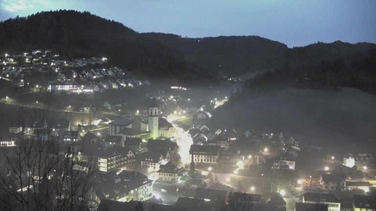 Dieses Bild zeigt eine Webcam-Aufnahme von Ottenhöfen, aufgenommen am Dienstag, den 03.02.2026 um 07:10 Uhr