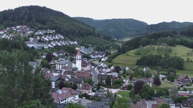 Dieses Bild zeigt eine Webcam-Aufnahme von Ottenhöfen, aufgenommen am Samstag, den 30.05.2026 um 05:30 Uhr