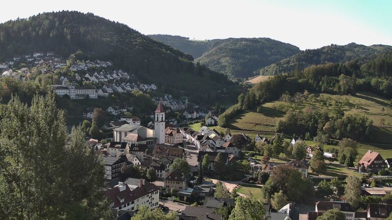 Dieses Bild zeigt eine Webcam-Aufnahme von Ottenhöfen, aufgenommen am Donnerstag, den 10.09.2026 um 09:30 Uhr