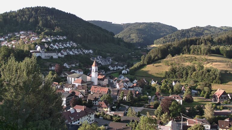Dieses Bild zeigt eine Webcam-Aufnahme von Ottenhöfen, aufgenommen am Samstag, den 11.07.2026 um 07:00 Uhr
