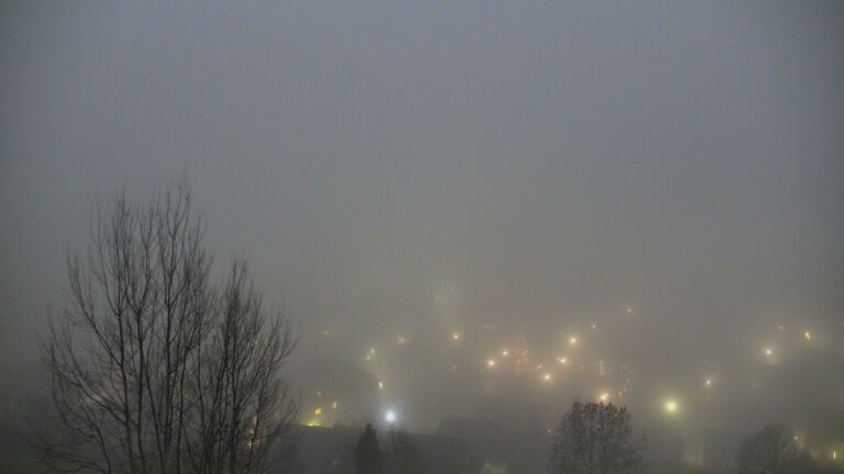 Dieses Bild zeigt eine Webcam-Aufnahme von Ottenhöfen, aufgenommen am Sonntag, den 14.12.2025 um 07:30 Uhr