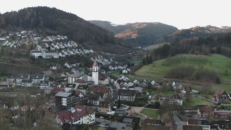 Dieses Bild zeigt eine Webcam-Aufnahme von Ottenhöfen, aufgenommen am Donnerstag, den 02.04.2026 um 07:50 Uhr