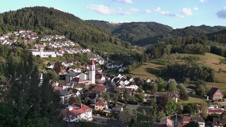 Dieses Bild zeigt eine Webcam-Aufnahme von Ottenhöfen, aufgenommen am Mittwoch, den 08.07.2026 um 19:50 Uhr