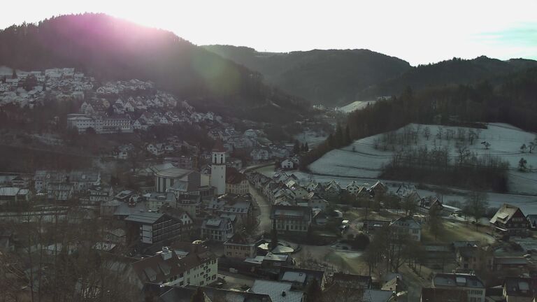 Dieses Bild zeigt eine Webcam-Aufnahme von Ottenhöfen, aufgenommen am Donnerstag, den 01.01.2026 um 10:20 Uhr