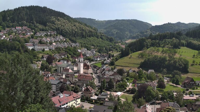 Dieses Bild zeigt eine Webcam-Aufnahme von Ottenhöfen, aufgenommen am Montag, den 22.06.2026 um 15:10 Uhr