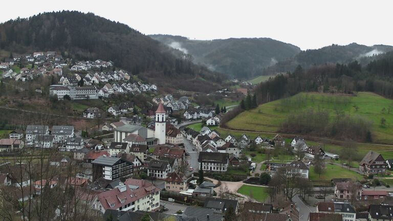 Dieses Bild zeigt eine Webcam-Aufnahme von Ottenhöfen, aufgenommen am Dienstag, den 17.03.2026 um 08:00 Uhr