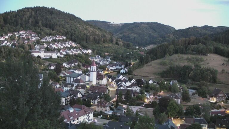 Dieses Bild zeigt eine Webcam-Aufnahme von Ottenhöfen, aufgenommen am Mittwoch, den 19.08.2026 um 21:00 Uhr