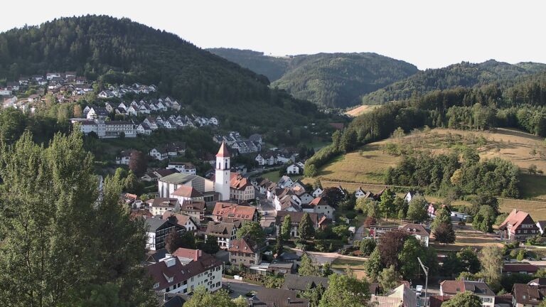 Dieses Bild zeigt eine Webcam-Aufnahme von Ottenhöfen, aufgenommen am Montag, den 20.07.2026 um 07:40 Uhr