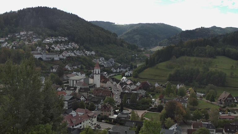 Dieses Bild zeigt eine Webcam-Aufnahme von Ottenhöfen, aufgenommen am Freitag, den 16.10.2026 um 10:30 Uhr