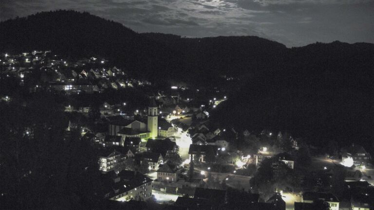 Dieses Bild zeigt eine Webcam-Aufnahme von Ottenhöfen, aufgenommen am Montag, den 24.08.2026 um 22:00 Uhr