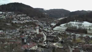 Dieses Bild zeigt eine Webcam-Aufnahme von Ottenhöfen, aufgenommen am Freitag, den 09.01.2026 um 10:00 Uhr