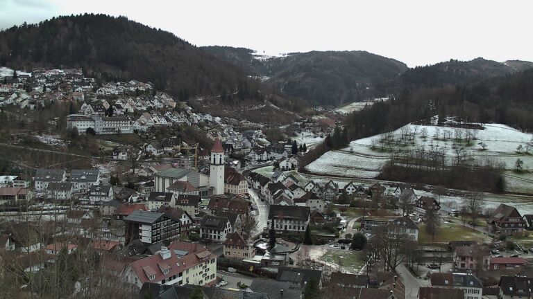 Dieses Bild zeigt eine Webcam-Aufnahme von Ottenhöfen, aufgenommen am Freitag, den 09.01.2026 um 10:00 Uhr