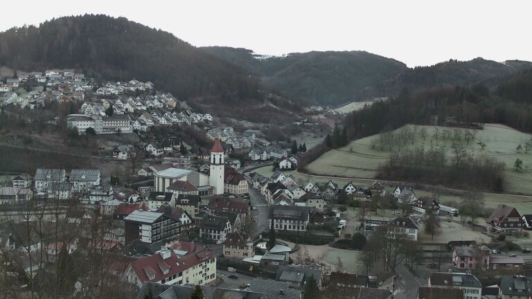 Dieses Bild zeigt eine Webcam-Aufnahme von Ottenhöfen, aufgenommen am Freitag, den 30.01.2026 um 08:10 Uhr