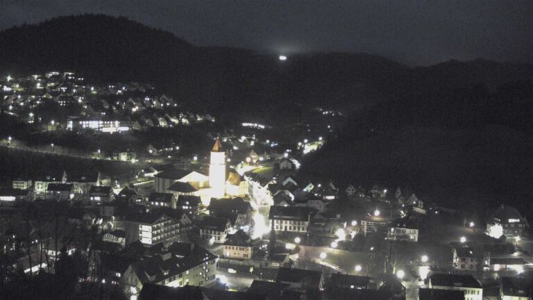 Dieses Bild zeigt eine Webcam-Aufnahme von Ottenhöfen, aufgenommen am Montag, den 26.01.2026 um 18:00 Uhr