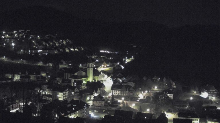 Dieses Bild zeigt eine Webcam-Aufnahme von Ottenhöfen, aufgenommen am Samstag, den 18.04.2026 um 05:00 Uhr