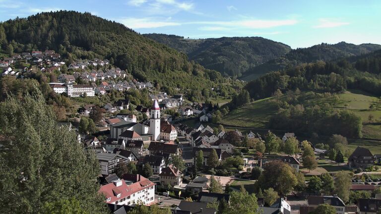 Dieses Bild zeigt eine Webcam-Aufnahme von Ottenhöfen, aufgenommen am Samstag, den 26.09.2026 um 16:40 Uhr