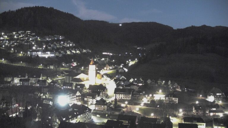 Dieses Bild zeigt eine Webcam-Aufnahme von Ottenhöfen, aufgenommen am Montag, den 02.03.2026 um 19:00 Uhr