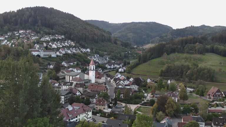 Dieses Bild zeigt eine Webcam-Aufnahme von Ottenhöfen, aufgenommen am Dienstag, den 29.09.2026 um 07:30 Uhr