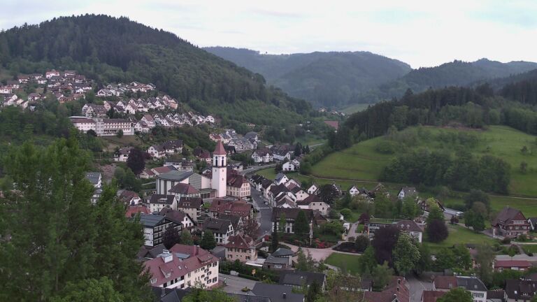 Dieses Bild zeigt eine Webcam-Aufnahme von Ottenhöfen, aufgenommen am Donnerstag, den 07.05.2026 um 20:40 Uhr