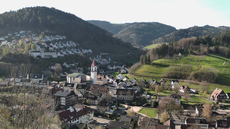 Dieses Bild zeigt eine Webcam-Aufnahme von Ottenhöfen, aufgenommen am Dienstag, den 07.04.2026 um 09:10 Uhr