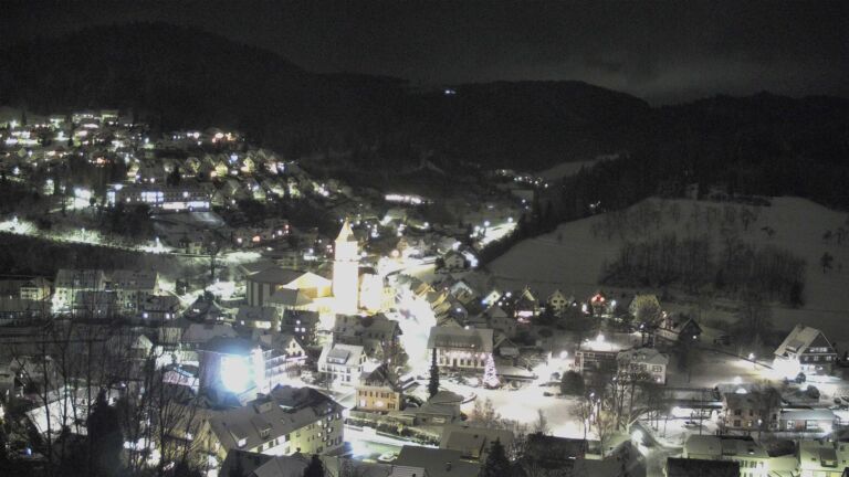 Dieses Bild zeigt eine Webcam-Aufnahme von Ottenhöfen, aufgenommen am Sonntag, den 04.01.2026 um 18:40 Uhr