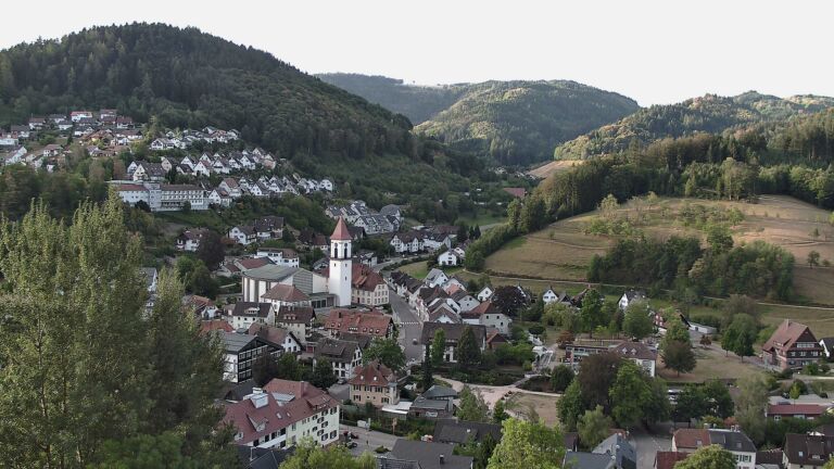 Dieses Bild zeigt eine Webcam-Aufnahme von Ottenhöfen, aufgenommen am Montag, den 24.08.2026 um 07:40 Uhr