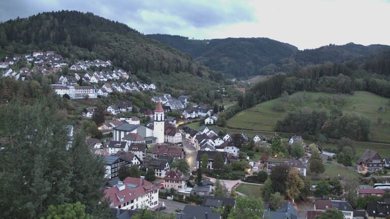 Dieses Bild zeigt eine Webcam-Aufnahme von Ottenhöfen, aufgenommen am Donnerstag, den 08.10.2026 um 07:20 Uhr