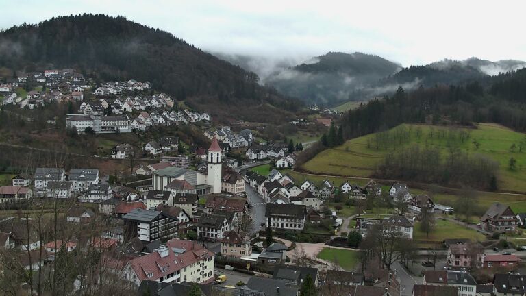 Dieses Bild zeigt eine Webcam-Aufnahme von Ottenhöfen, aufgenommen am Dienstag, den 24.02.2026 um 15:20 Uhr