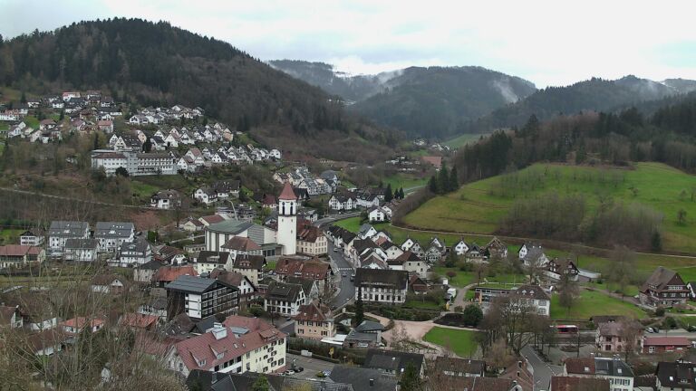 Dieses Bild zeigt eine Webcam-Aufnahme von Ottenhöfen, aufgenommen am Dienstag, den 31.03.2026 um 08:50 Uhr