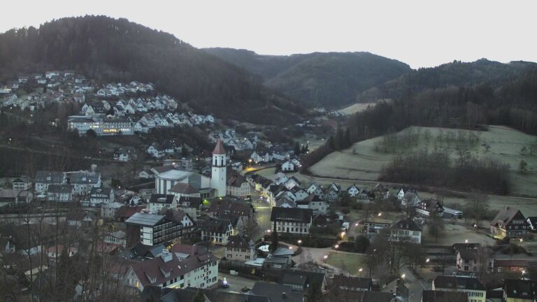 Dieses Bild zeigt eine Webcam-Aufnahme von Ottenhöfen, aufgenommen am Sonntag, den 08.02.2026 um 07:20 Uhr